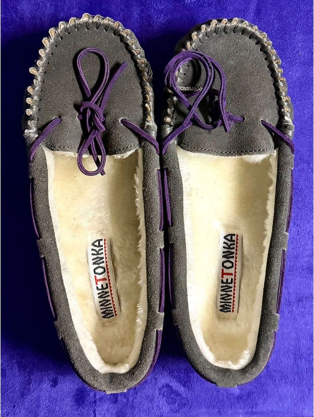 Vintage ds Minnetonka Gray and black Women's Slippers Size 6